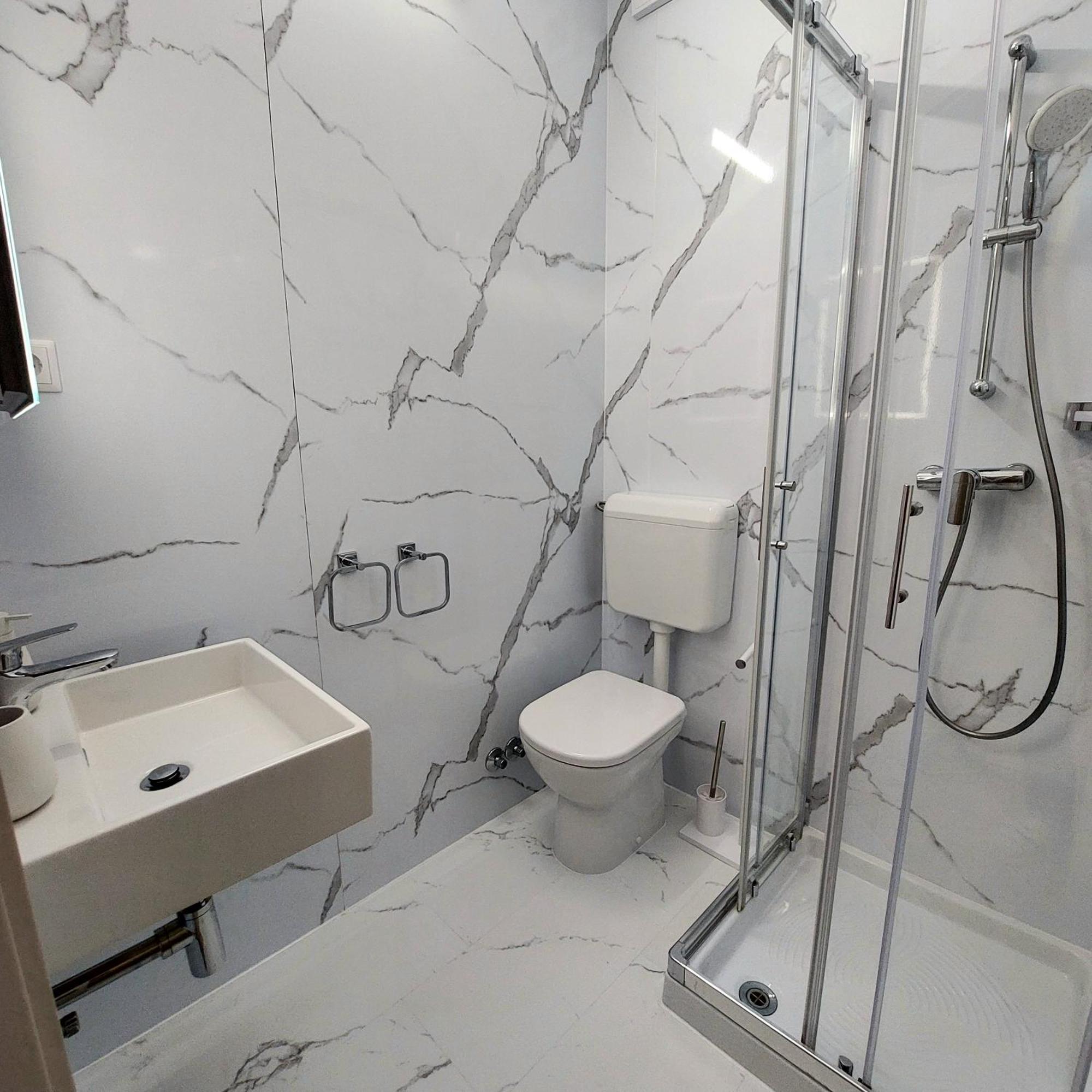 Apartaments Victoria โปเรช ภายนอก รูปภาพ