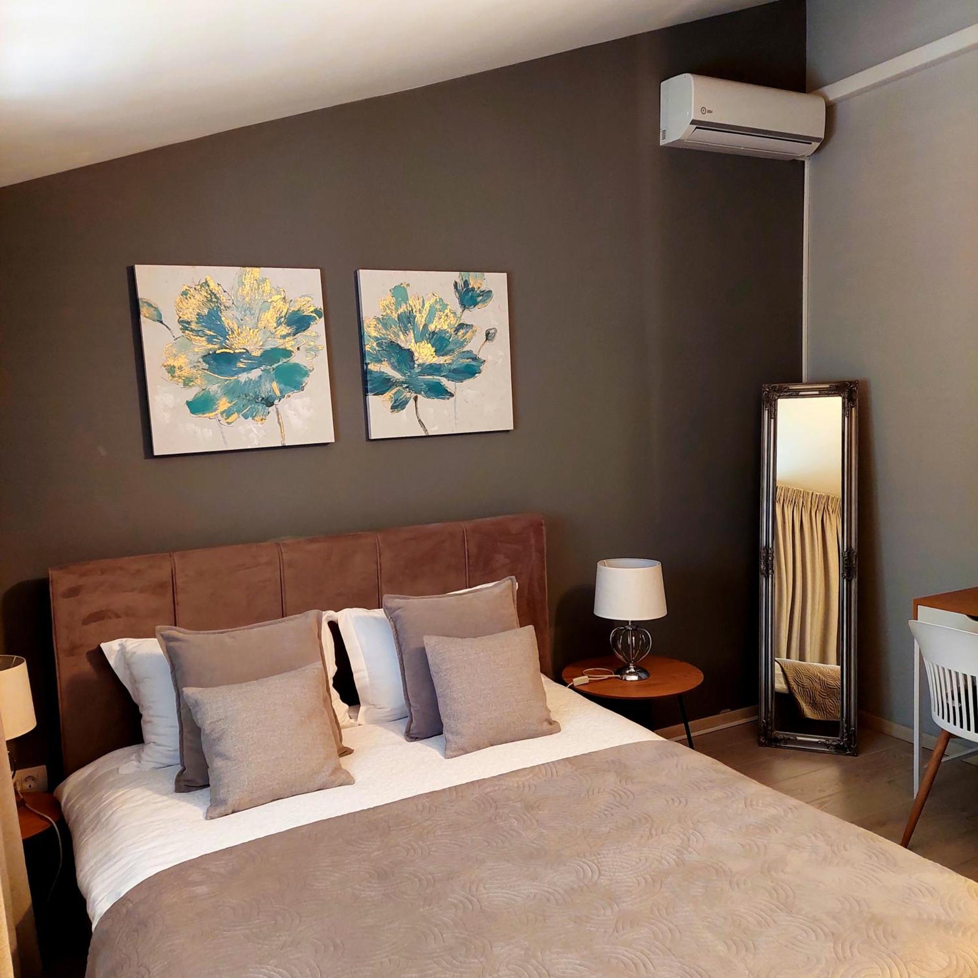 Apartaments Victoria โปเรช ภายนอก รูปภาพ